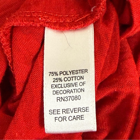 Cato Red Fleur De Lis Sequin Graphic V Neck Long Sleeve Top Plus 18/20 - Picture 8 of 10